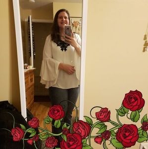 Meet your Posher, Lora